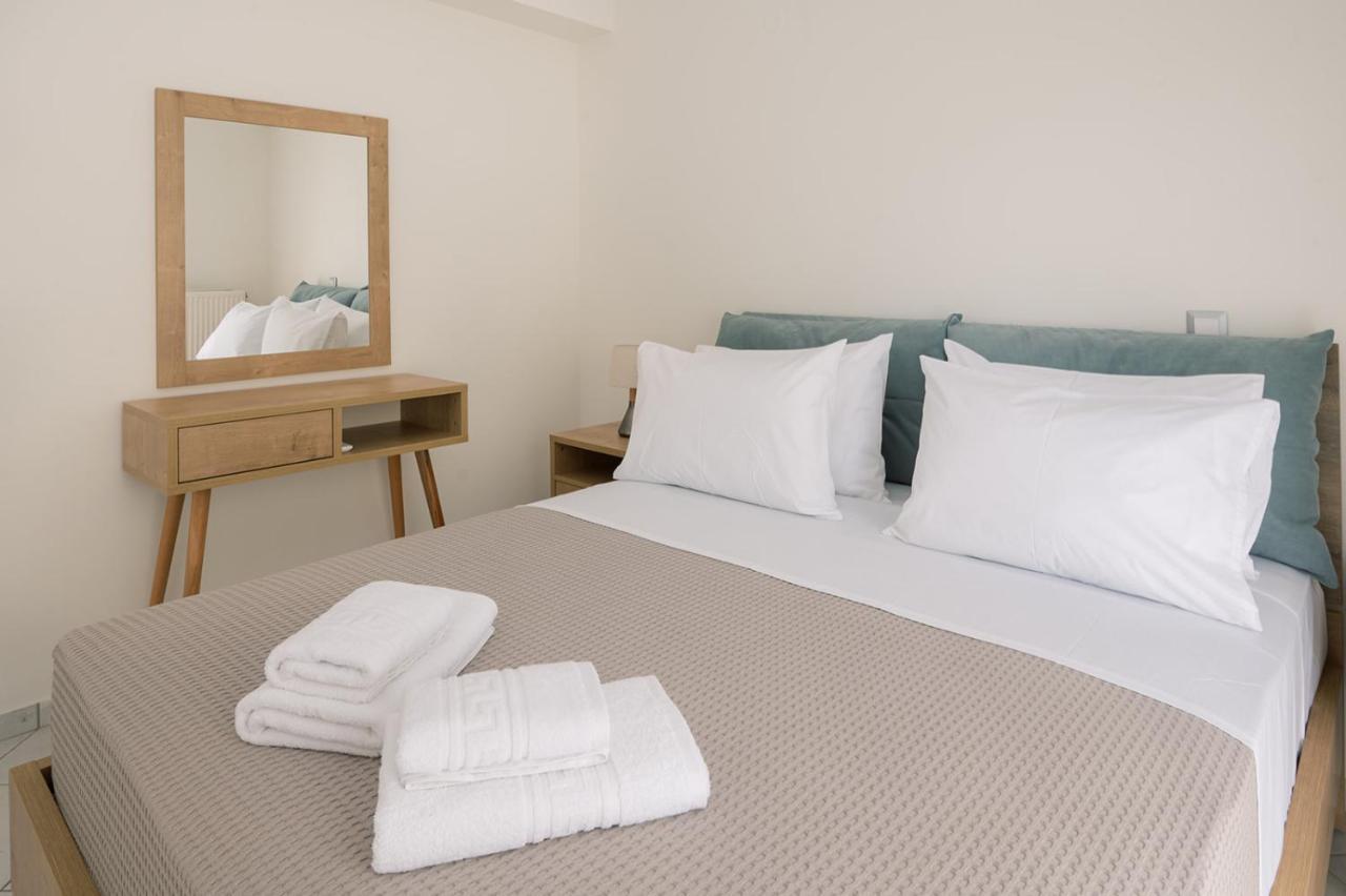 Vasilopoulos Residences - Apartments Ioni & Neso Argostoli  Eksteriør billede
